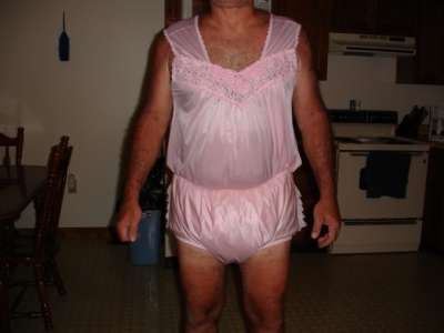 pink
with thick diapers and ruffled panties
