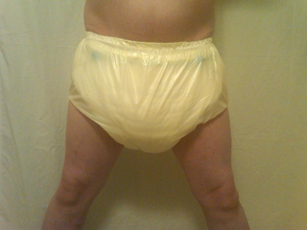 FuuBuu
Fuubuu plastic pants
Keywords: plastic vinyl cloth diaper diapers