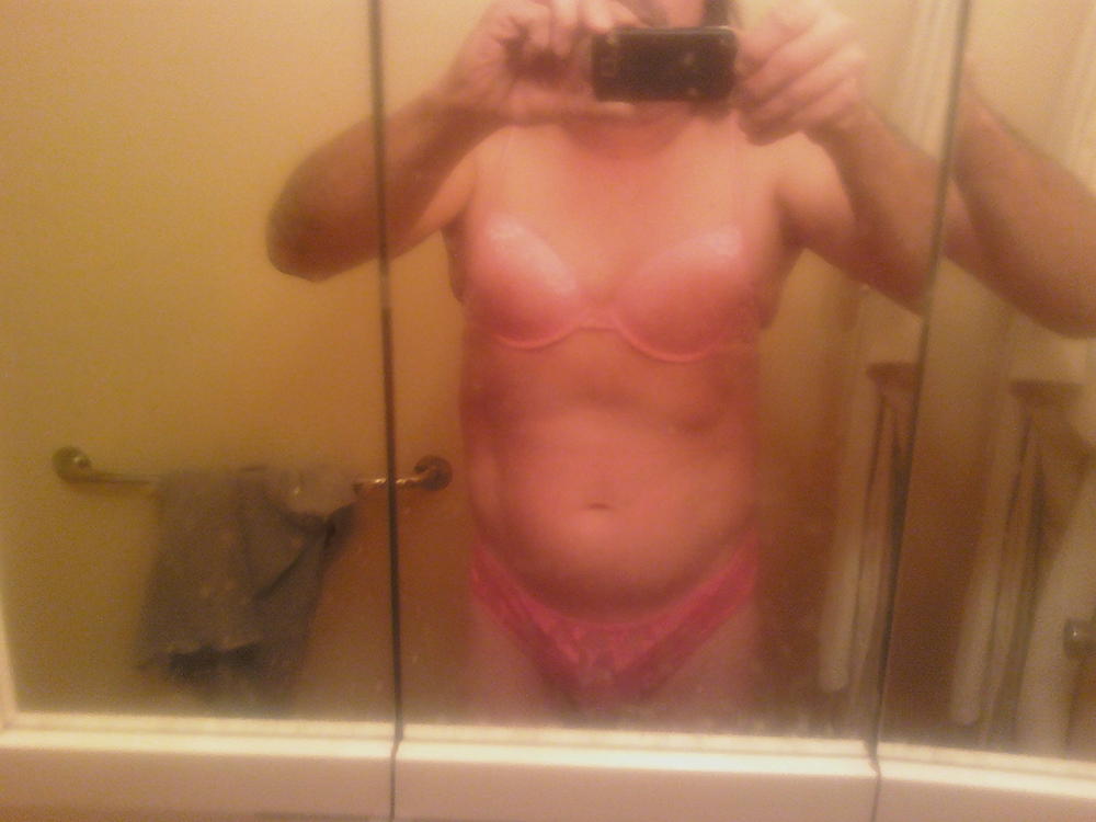 shaved
just got a full body shave and wearing my favorite bra and panties
