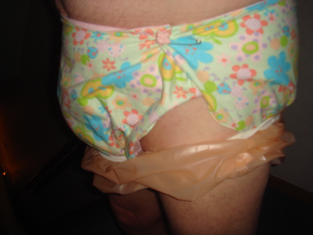 New dipe
My lastest new diaper from e bay. Love it
