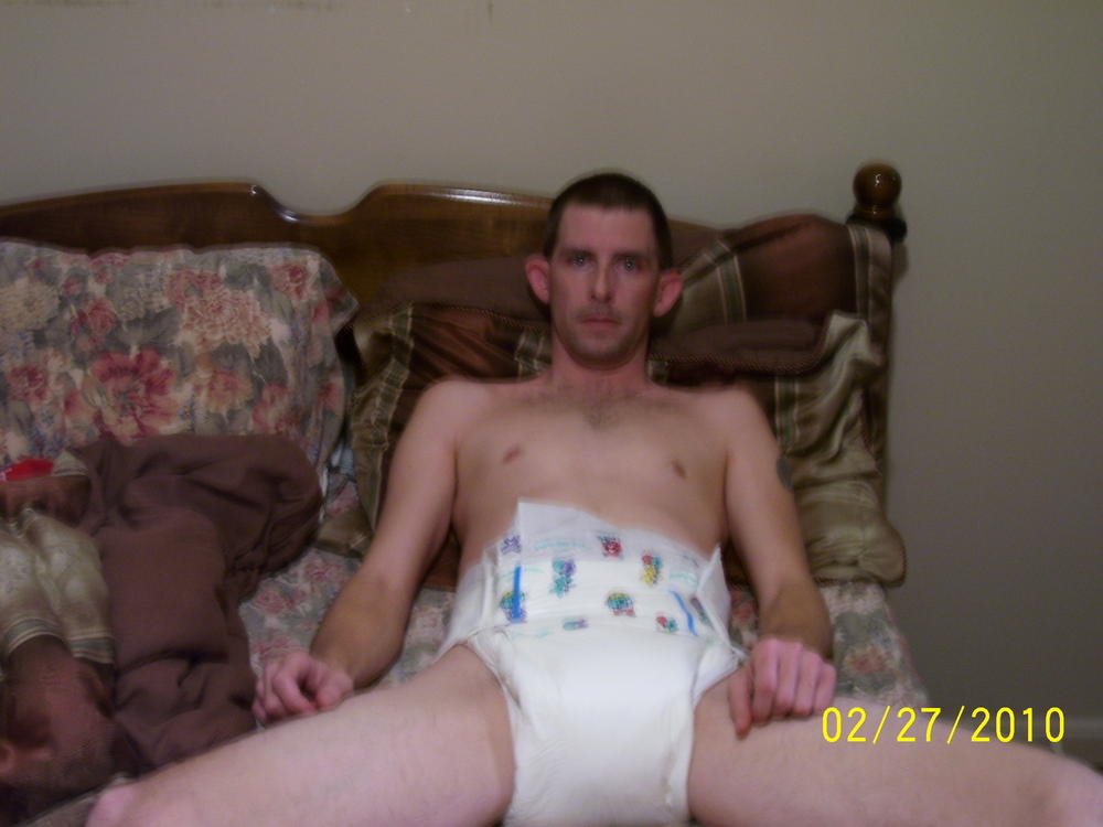 Just changed
Pic of me after I just got changed into a fresh Super Dry Kids diaper
