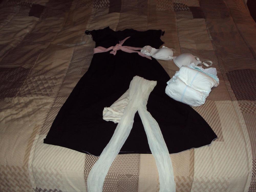 my outfit for work tomorrow!!! :) I hope you like lol
I am a real girl not a fake like some others i have seen.  This is what i am going to wear to work tomorrow. I am 27 years old and I am from Noth Carolina
