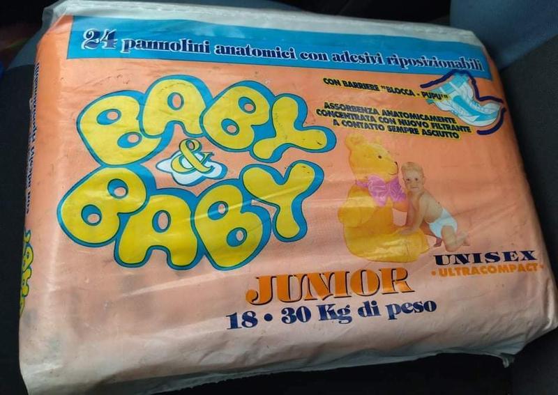 Baby & Baby Plastic Disposable Nappies - No6 - Junior - 18-30kg -24pcs - 1
